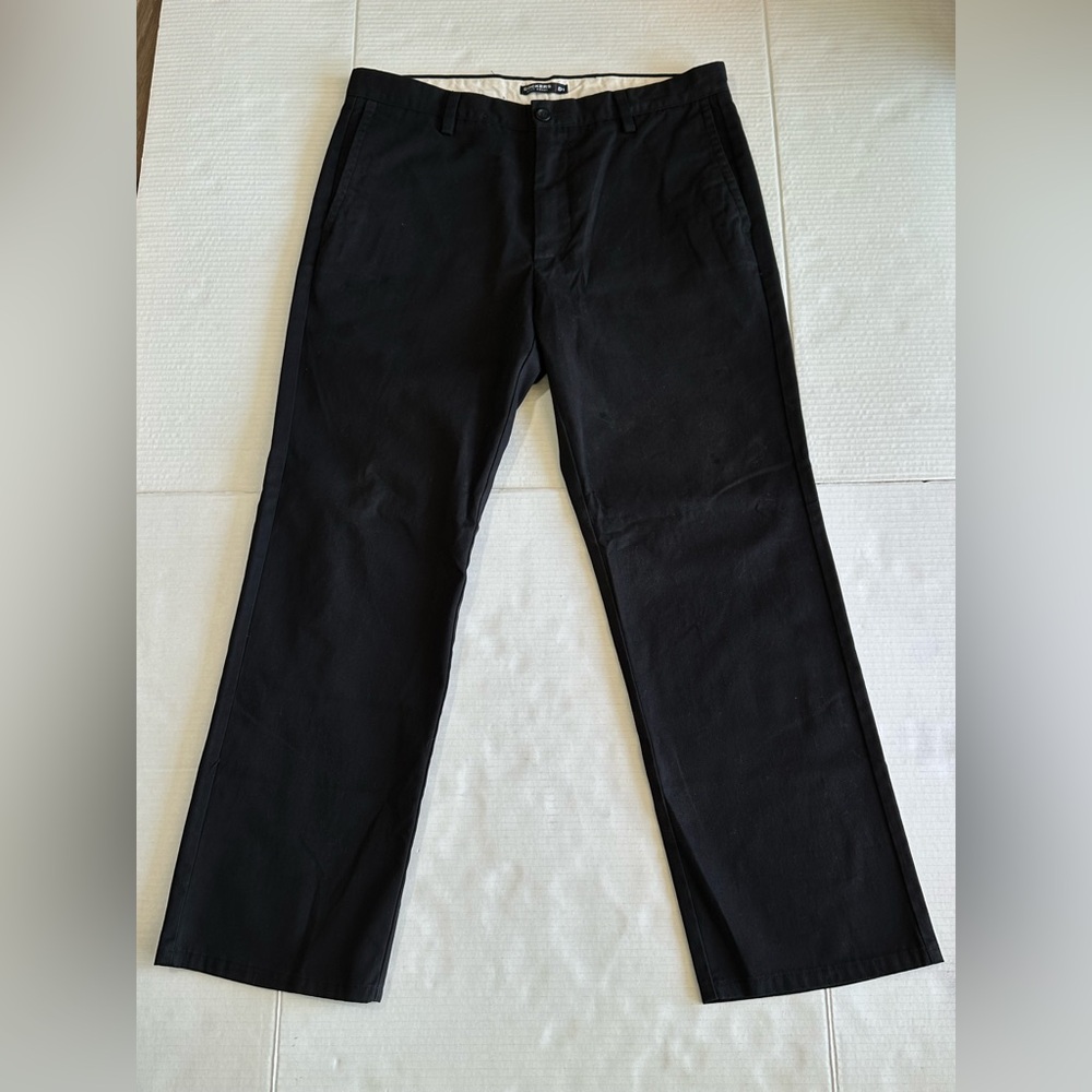 Dockers Easy Khaki D1 mens pants - Picture 3 of 9